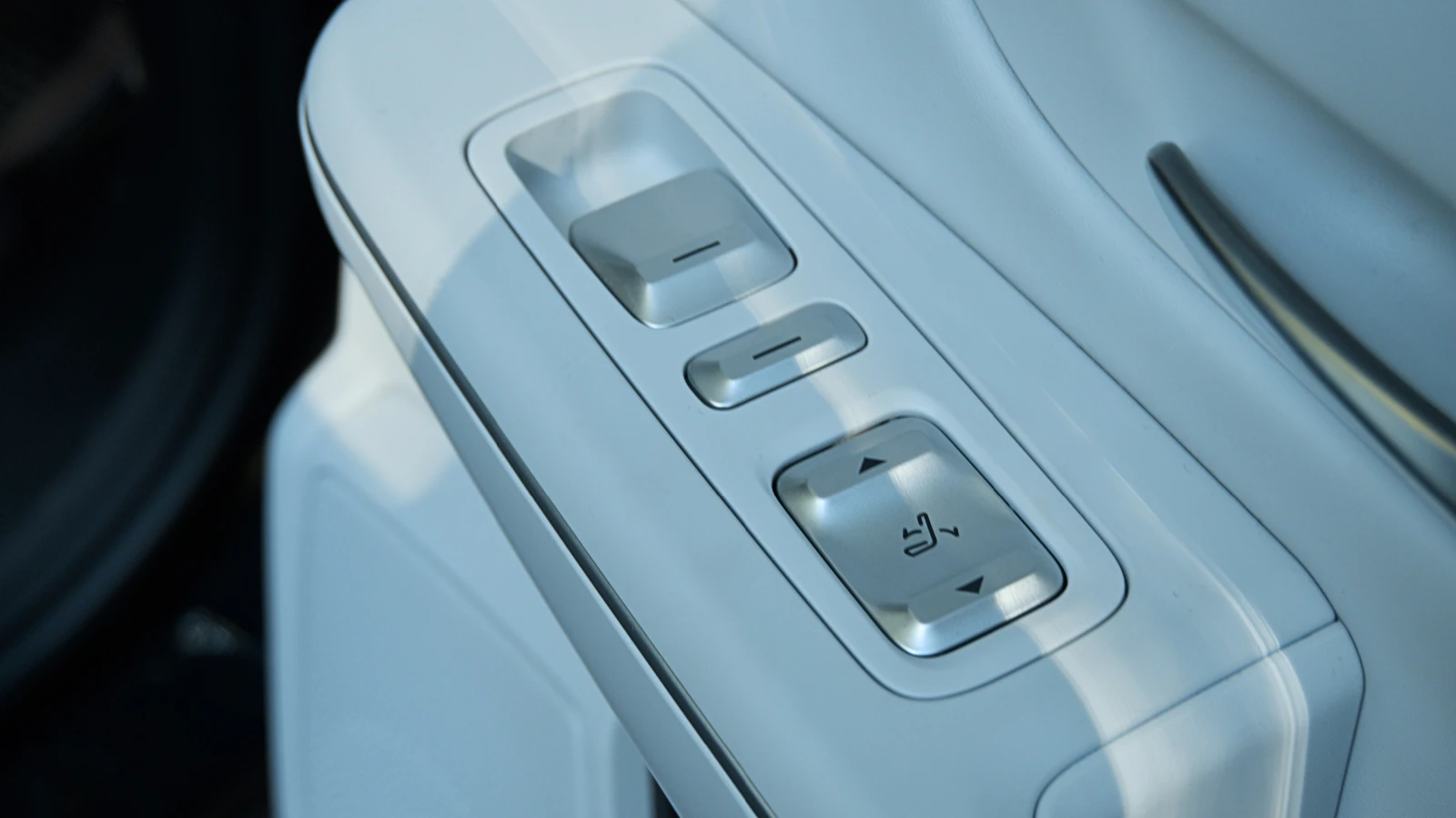 Xpeng G9 650 Performance Max, снимка 9 - Автомобили и джипове - 56634737