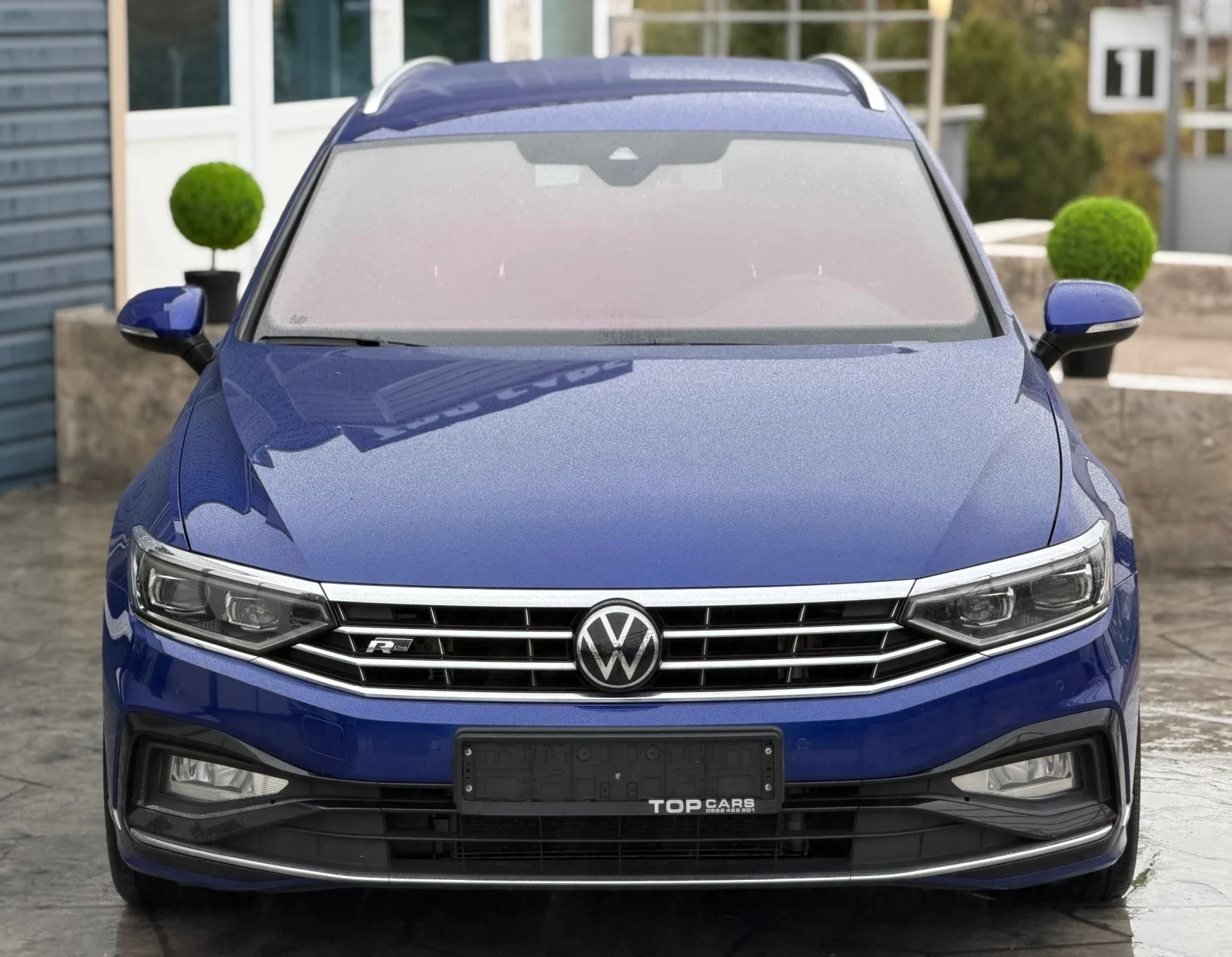 VW Passat R-LINE , снимка 2 - Автомобили и джипове - 56718054