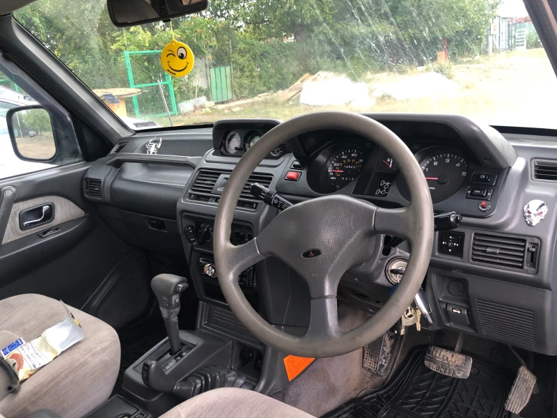 Mitsubishi Pajero GLS, снимка 5 - Автомобили и джипове - 47037831