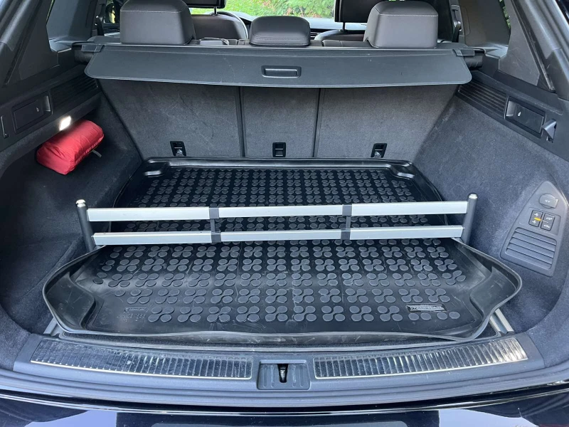 VW Touareg R-Line Германия, снимка 9 - Автомобили и джипове - 52511375