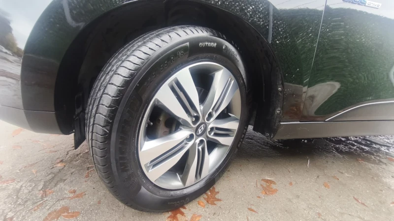 Hyundai IX35 1.7 CRDi XPossible 2WD, снимка 16 - Автомобили и джипове - 52195497