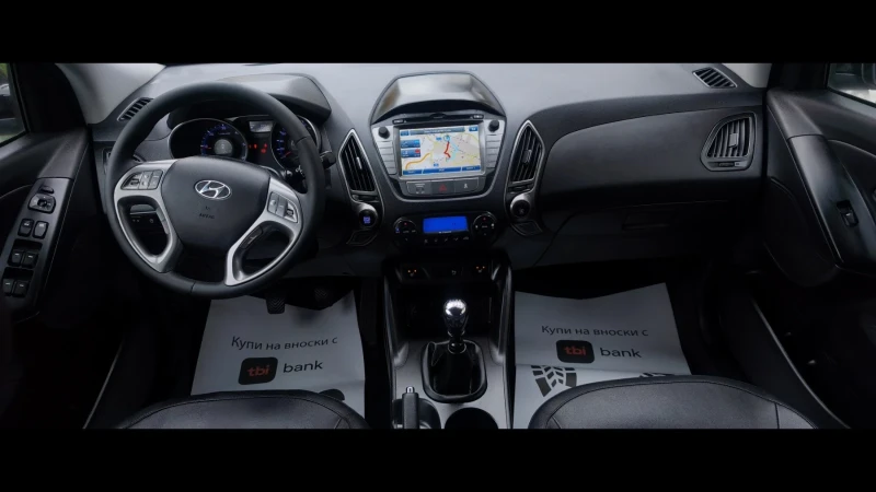 Hyundai IX35 1.7 CRDi XPossible 2WD, снимка 8 - Автомобили и джипове - 52195497