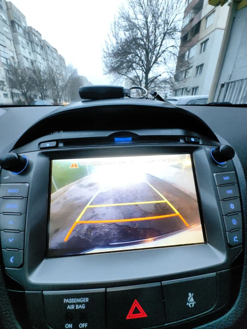 Hyundai IX35 1.7 CRDi Inventive Blue 2WD NAVI PANORAMA ПОДГРЕВИ, снимка 11 - Автомобили и джипове - 52195497