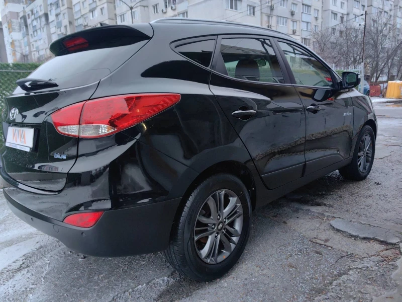 Hyundai IX35 1.7 CRDi Inventive Blue 2WD NAVI PANORAMA ПОДГРЕВИ, снимка 4 - Автомобили и джипове - 52195497