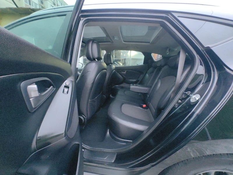 Hyundai IX35 1.7 CRDi Inventive Blue 2WD NAVI PANORAMA ПОДГРЕВИ, снимка 14 - Автомобили и джипове - 52195497