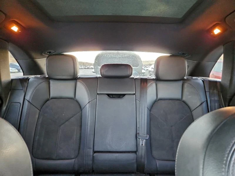 Porsche Macan 3.0L 6 All wheel drive, снимка 14 - Автомобили и джипове - 53088201