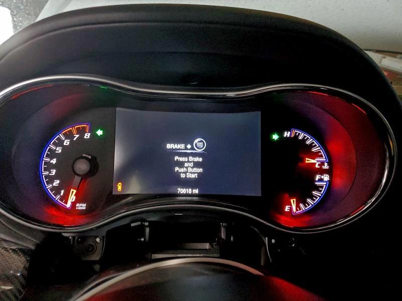 Jeep Grand cherokee SRT-8* 6.4L 475HP* CARFAX, снимка 9 - Автомобили и джипове - 53139746