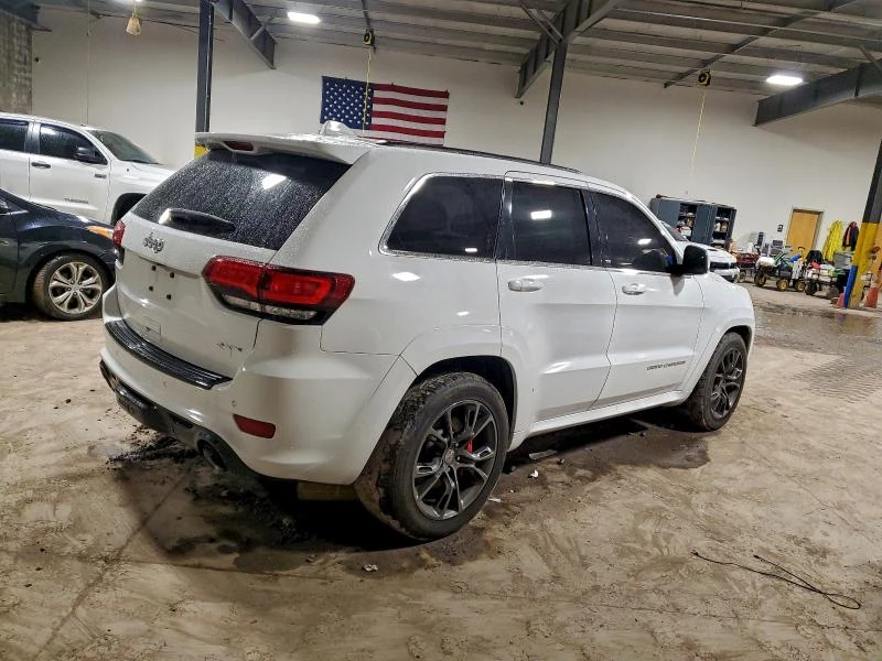 Jeep Grand cherokee SRT-8* 6.4L 475HP* CARFAX, снимка 3 - Автомобили и джипове - 53139746