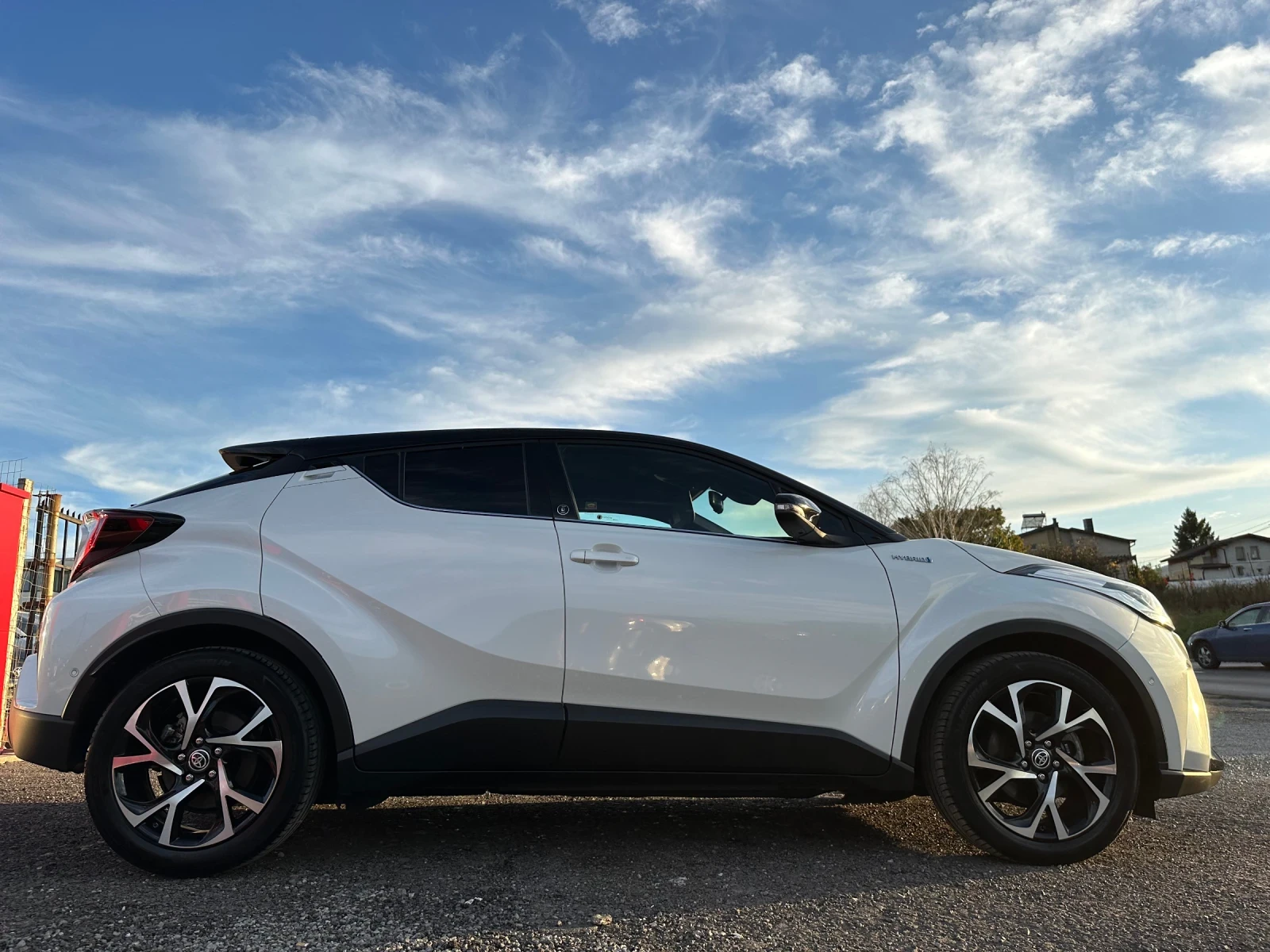 Toyota C-HR 2.0 HYBRID 184K.C ГЕРМАНИЯ ГАРАНЦИЯ!!! - изображение 4