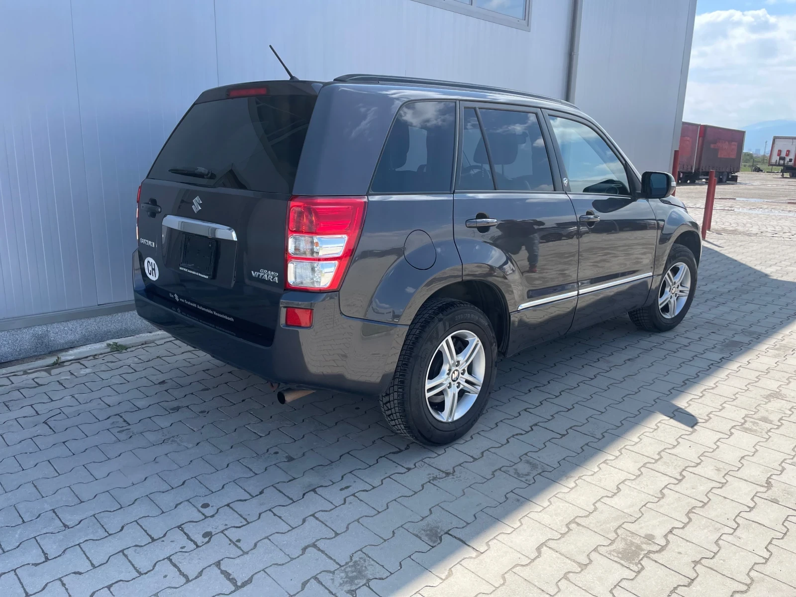 Suzuki Grand vitara 2.4i/Автоматик/Камера/SWISS - изображение 8