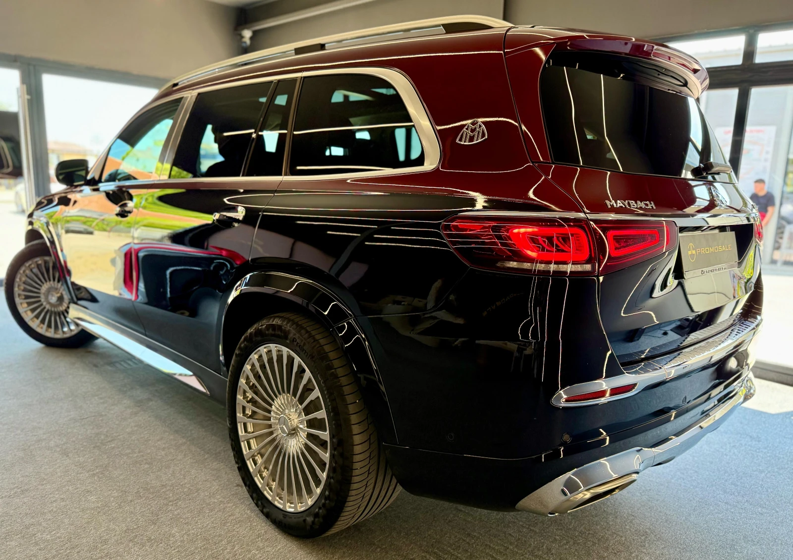 Mercedes-Benz GLS580 TwoTone* Maybach* TV* Масаж* Обдухване* Подгрев* Л - изображение 4