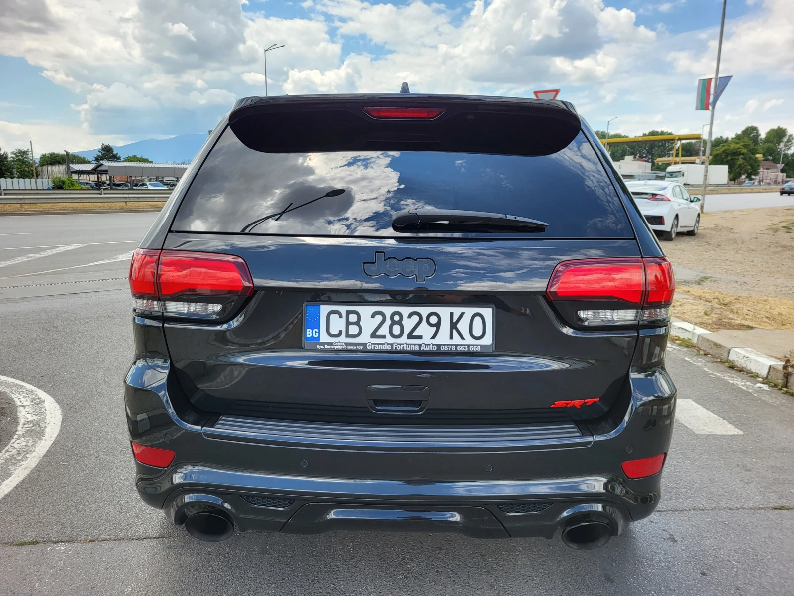 Jeep Grand cherokee SRT 6.4 V8 475 KC  - изображение 6