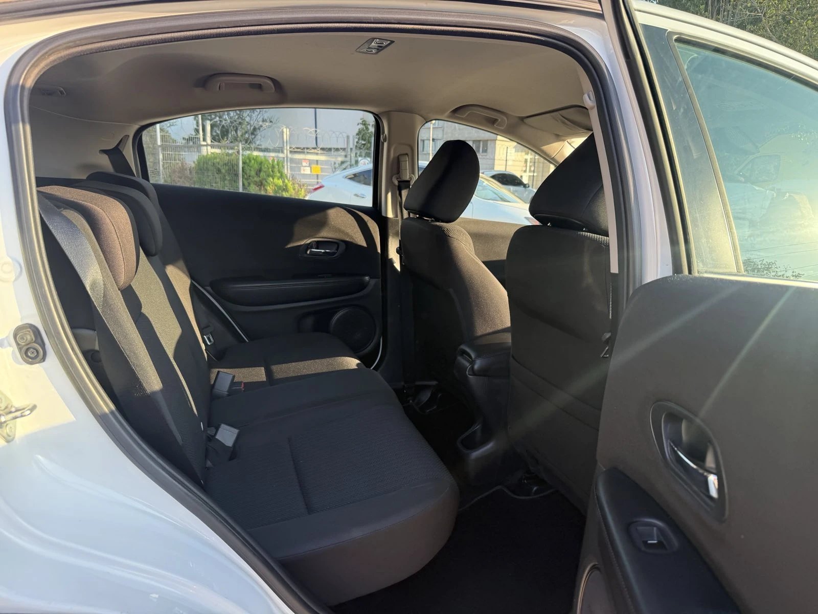 Honda Hr-v 1, 6 2WD i-DTEC - изображение 7
