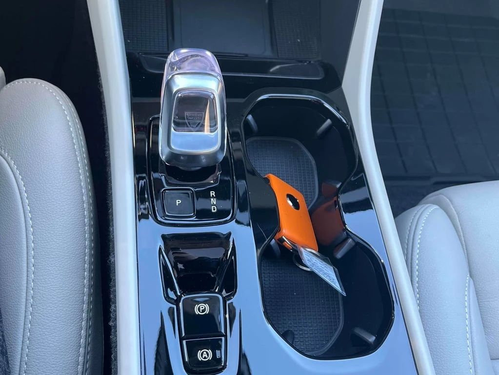 Volvo XC40 * Ultra Dark Theme * CARFAX * ��� ������������ ��� | Mobile.bg � ����������� 14