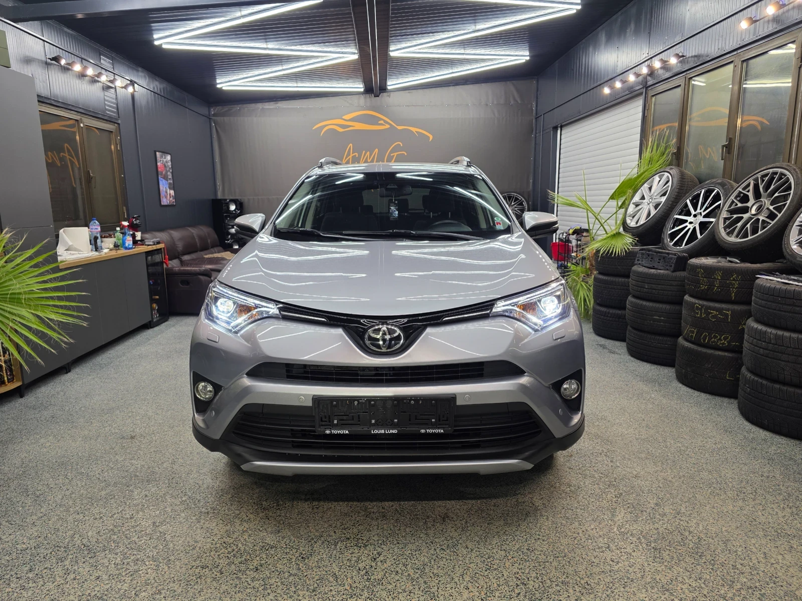 Toyota Rav4 Камера, Дистроник, Печка - изображение 2