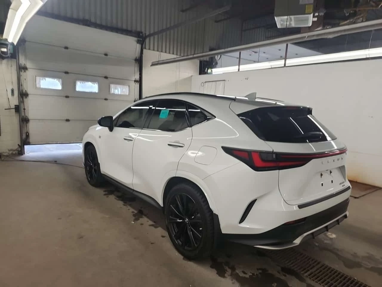 Lexus NX 350 F-Sport * Без инциденти * CARFAX * , снимка 6 - Автомобили и джипове - 54121825