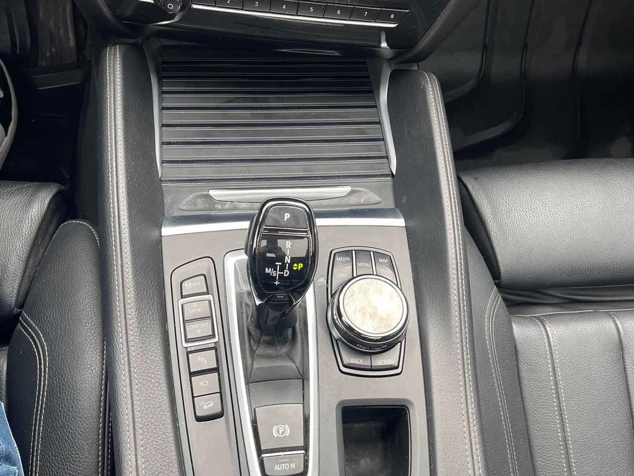 BMW X6 * xDrive50i * HEAD-UP * ��������� * ���� * 360 *  | Mobile.bg � ����������� 11