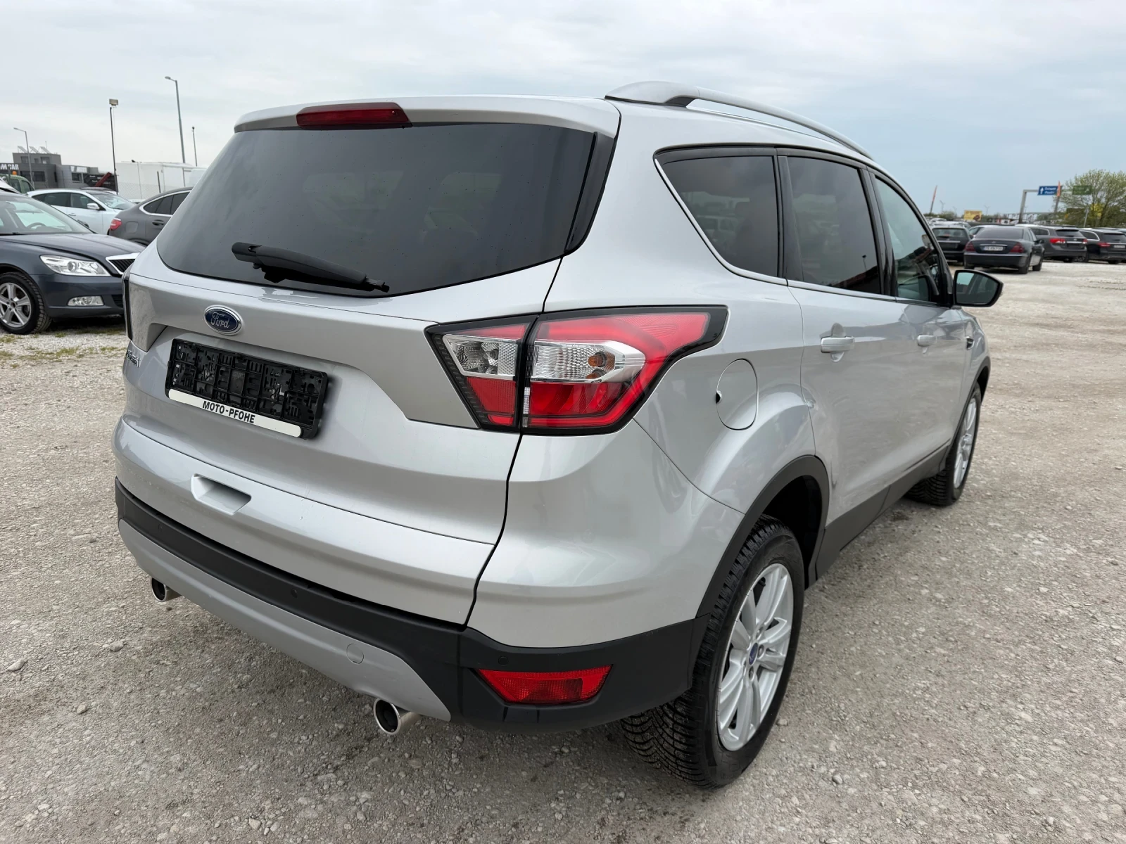 Ford Kuga 1.5 cdti автоматик, снимка 3 - Автомобили и джипове - 54268966