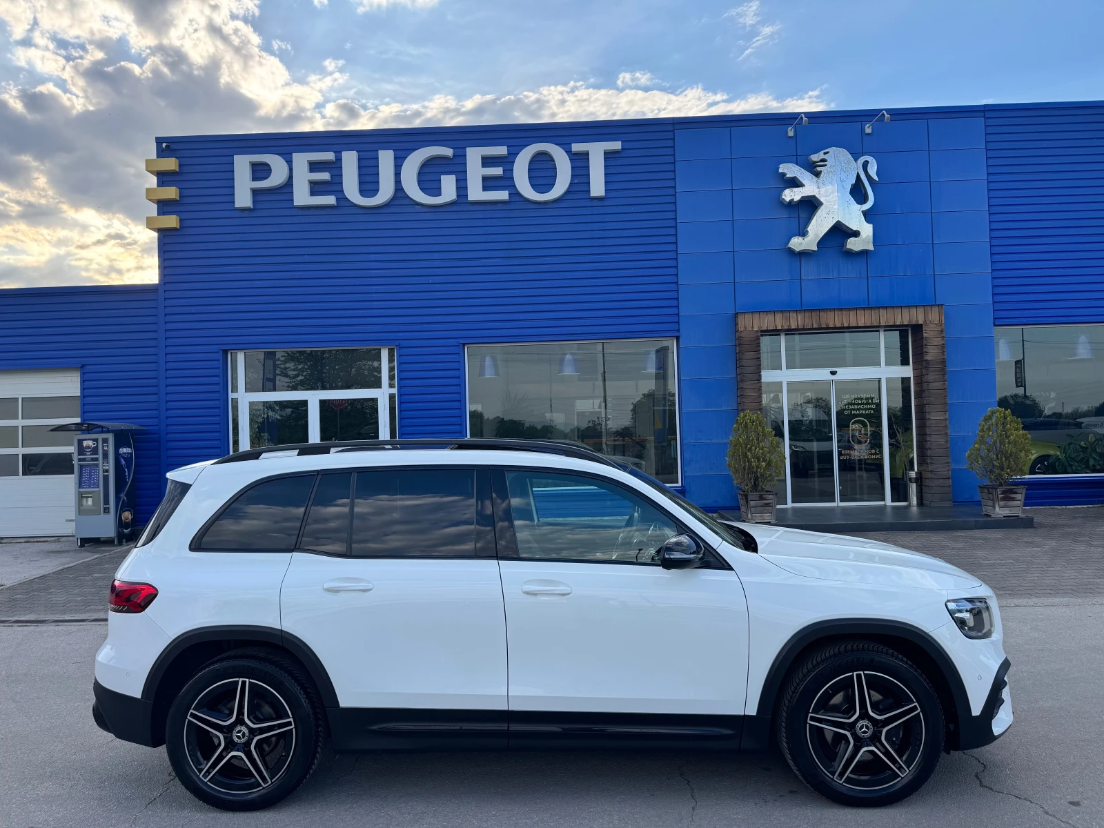 Mercedes-Benz GLB AMG premium plus= панорама, снимка 6 - Автомобили и джипове - 54349945