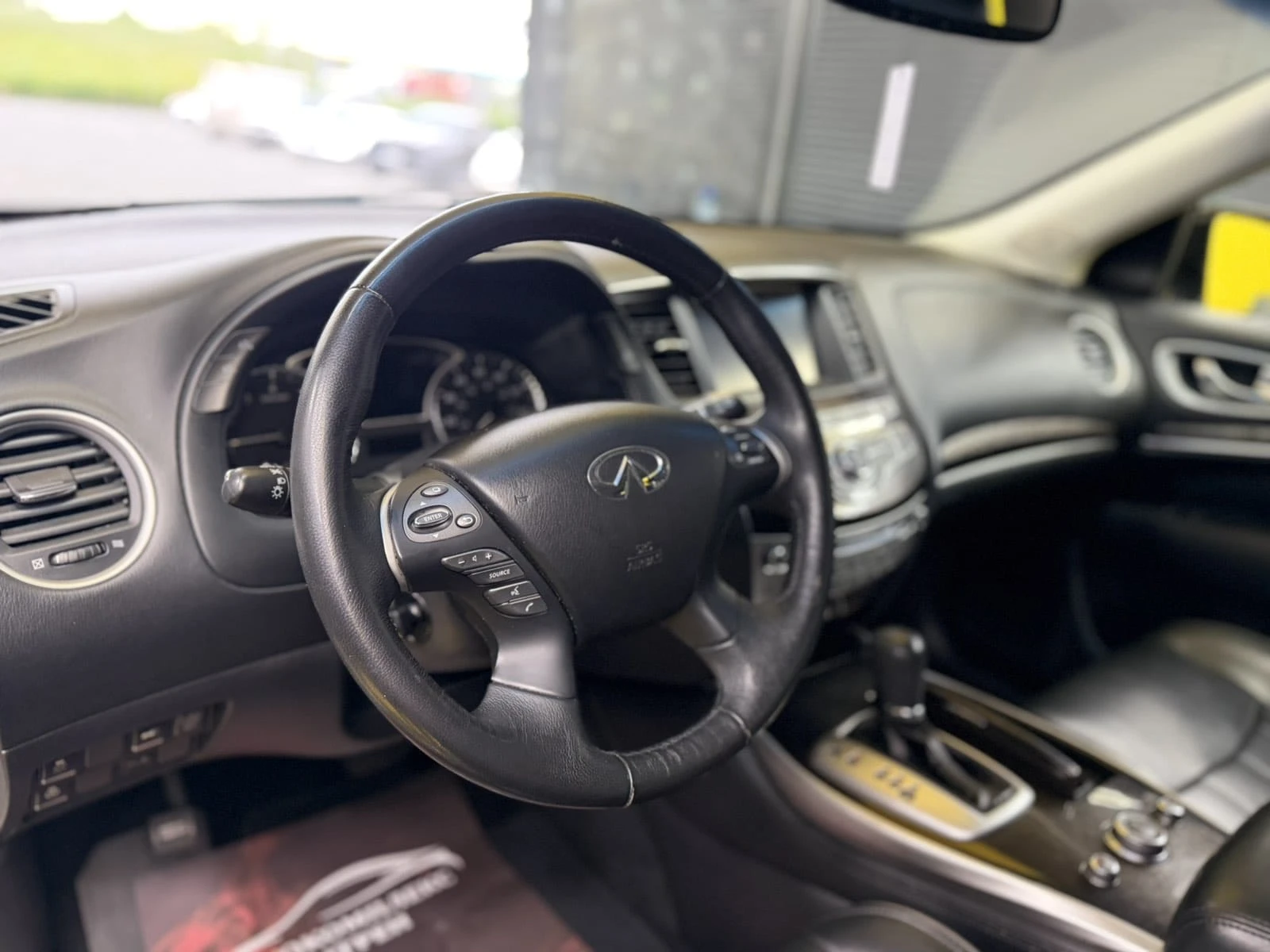 Infiniti QX60, снимка 6 - Автомобили и джипове - 54787468