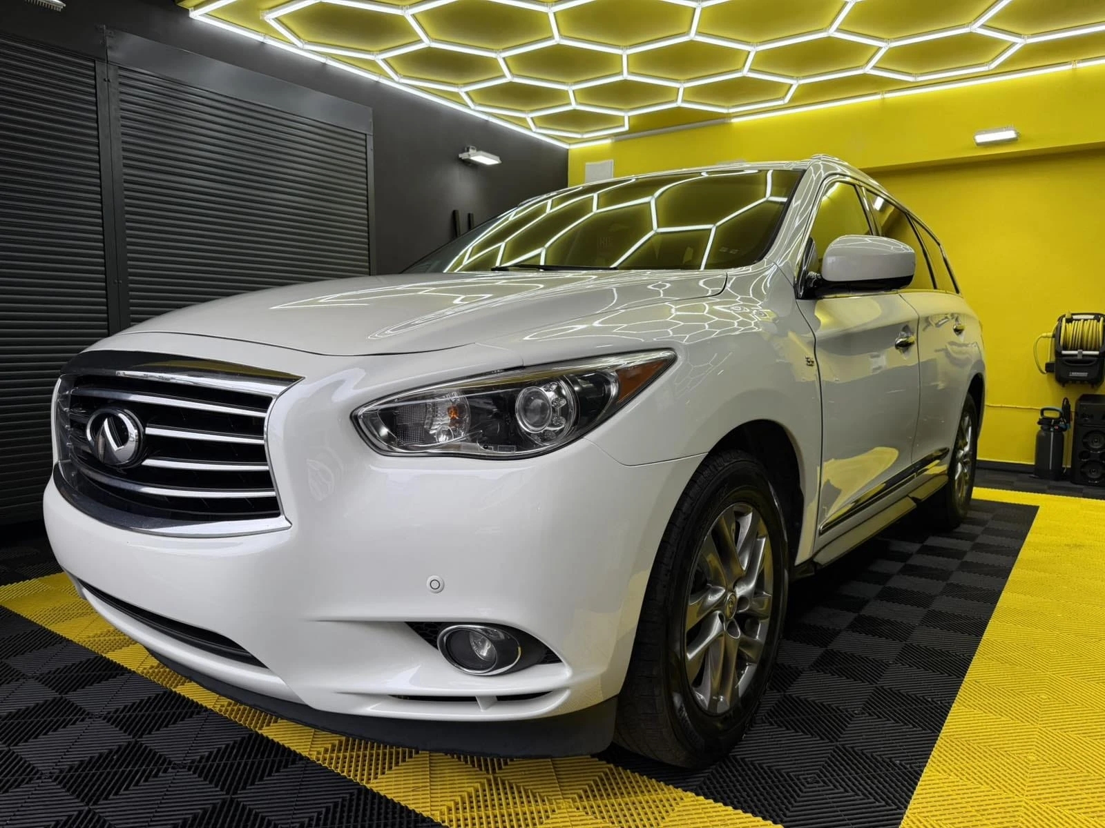 Infiniti QX60, снимка 4 - Автомобили и джипове - 54787468