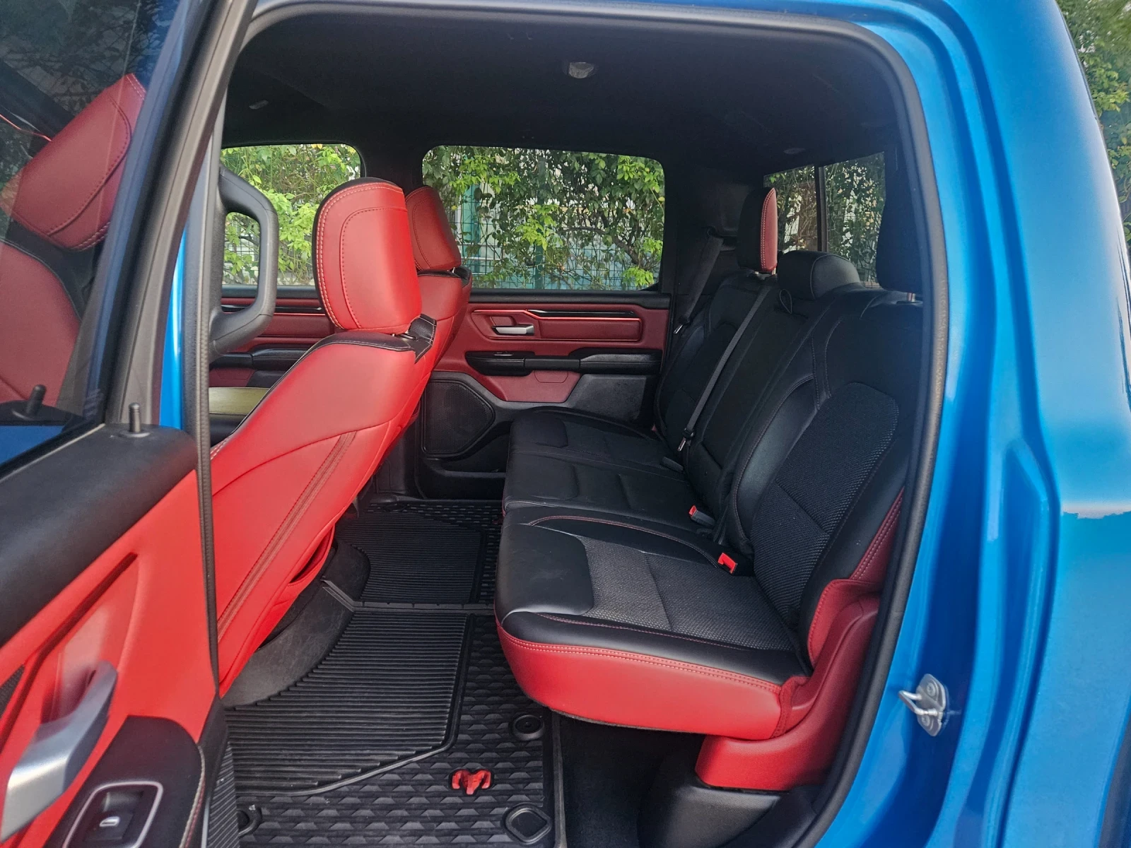 Dodge RAM 1500 2022 RAM 1500 REBEL 5.7 HEMI 4x4, снимка 14 - Автомобили и джипове - 55306511