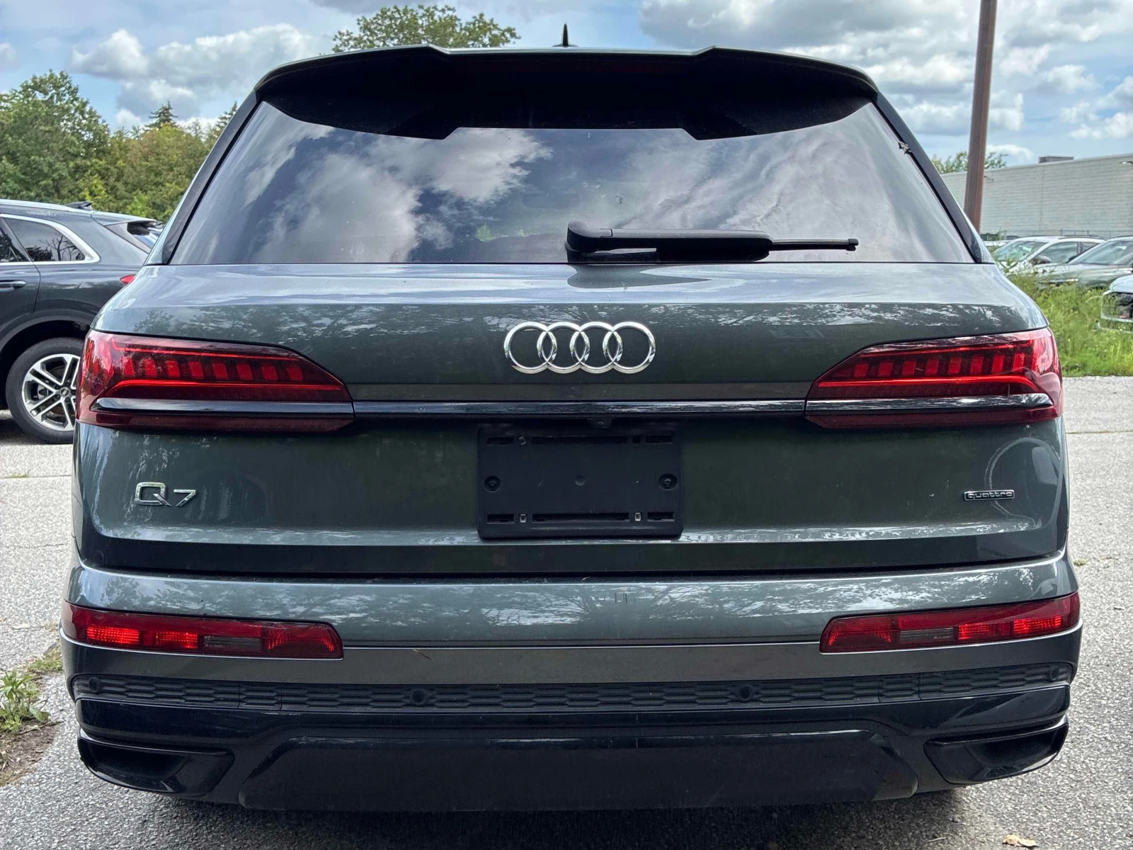 Audi Q7 * ОТ ПРЕДСТАВИТЕЛСТО НА АУДИ * АВТОКРЕДИТ, снимка 4 - Автомобили и джипове - 55962628