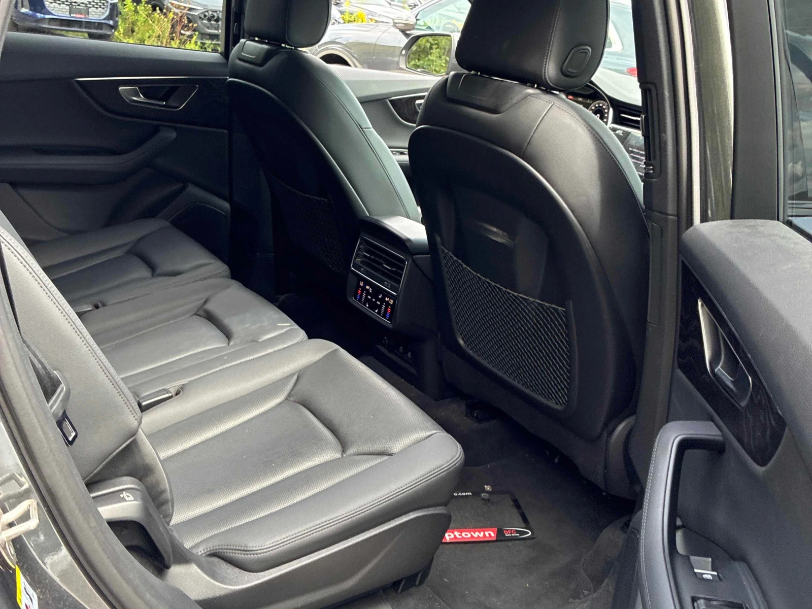 Audi Q7 * ОТ ПРЕДСТАВИТЕЛСТО НА АУДИ * АВТОКРЕДИТ, снимка 14 - Автомобили и джипове - 55962628