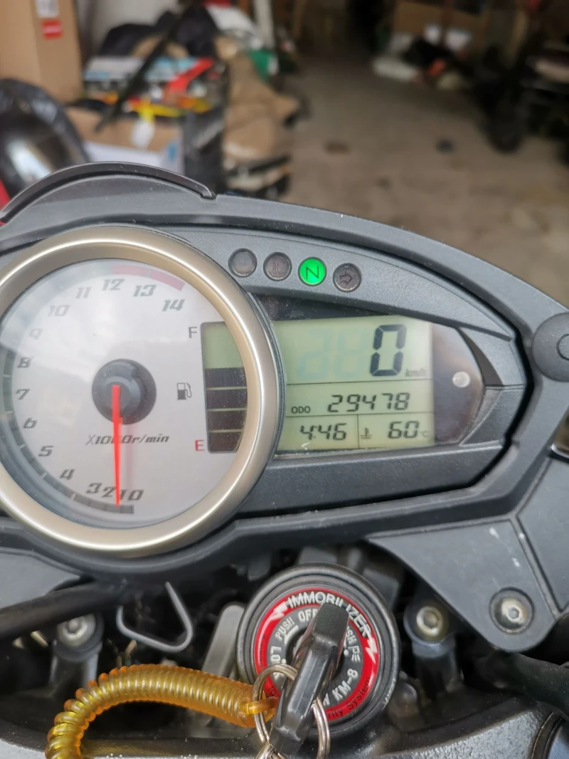 Kawasaki Z 750, снимка 4 - Мотоциклети и мототехника - 51392683