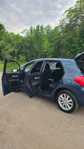 Toyota Auris 2.D4D, снимка 5