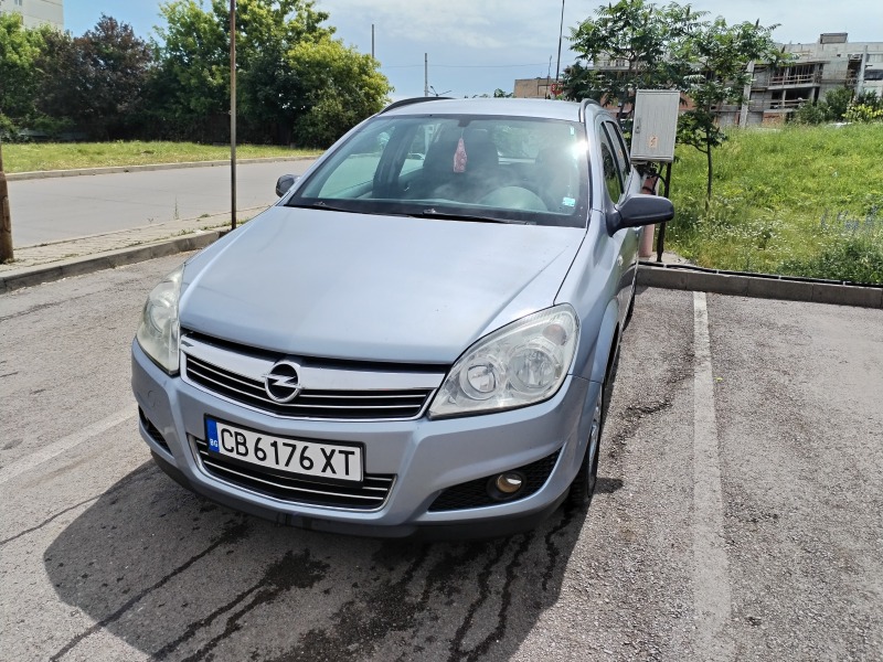 Opel Astra 1.7 CDTI, снимка 1 - Автомобили и джипове - 46067237