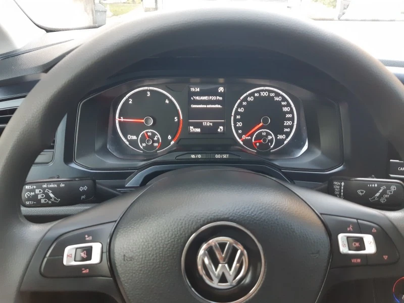 VW Polo 1.6tdi Euro-6C, снимка 17 - Автомобили и джипове - 47405985