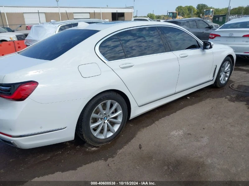 BMW 740 3.0L I-6 DI, DOHC, VVT, TURBO, 335HP Rear Wheel Dr, снимка 5 - Автомобили и джипове - 48259416