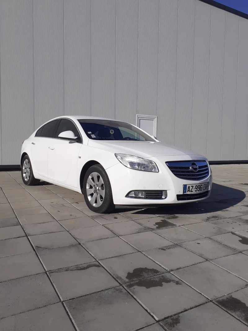 Opel Insignia, снимка 11 - Автомобили и джипове - 48408582