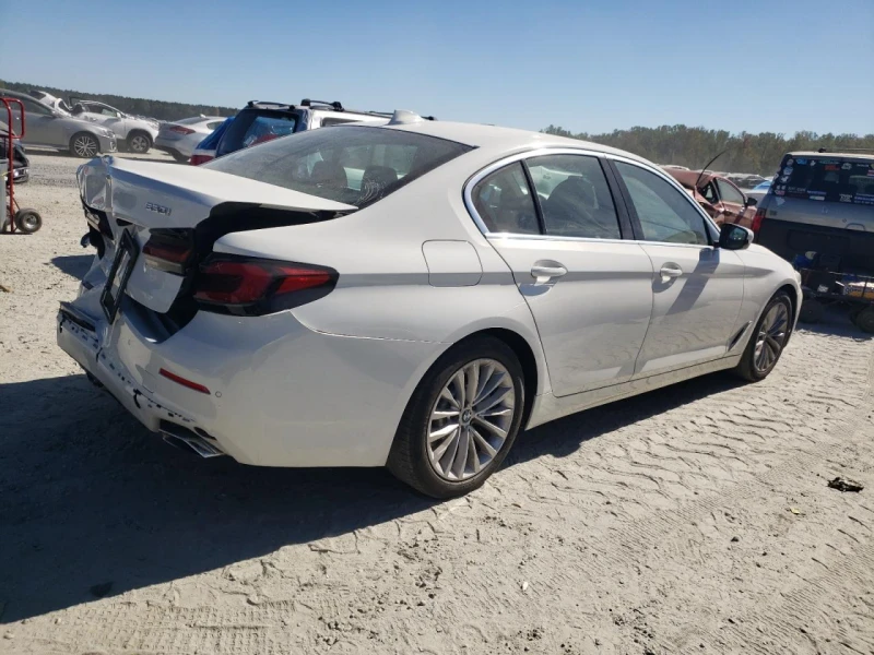 BMW 530 2.0L 4 Rear-wheel drive, снимка 4 - Автомобили и джипове - 48417991