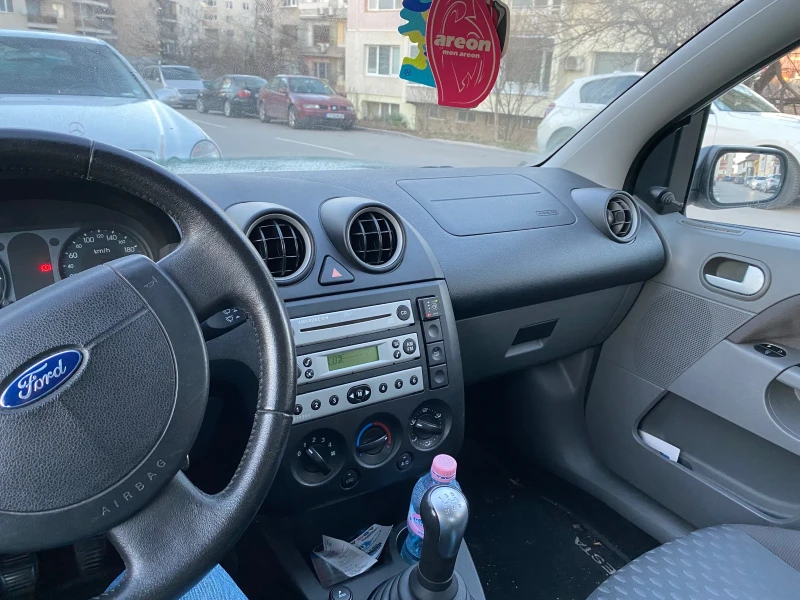 Ford Fiesta, снимка 8 - Автомобили и джипове - 48577182