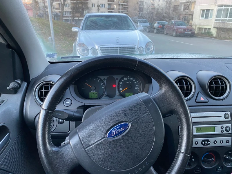 Ford Fiesta, снимка 6 - Автомобили и джипове - 48577182