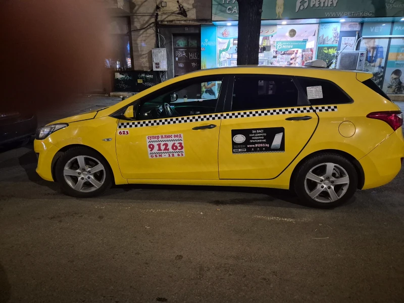 Hyundai I30    Комби, снимка 4 - Автомобили и джипове - 52682579