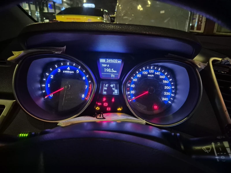 Hyundai I30    Комби, снимка 5 - Автомобили и джипове - 52682579