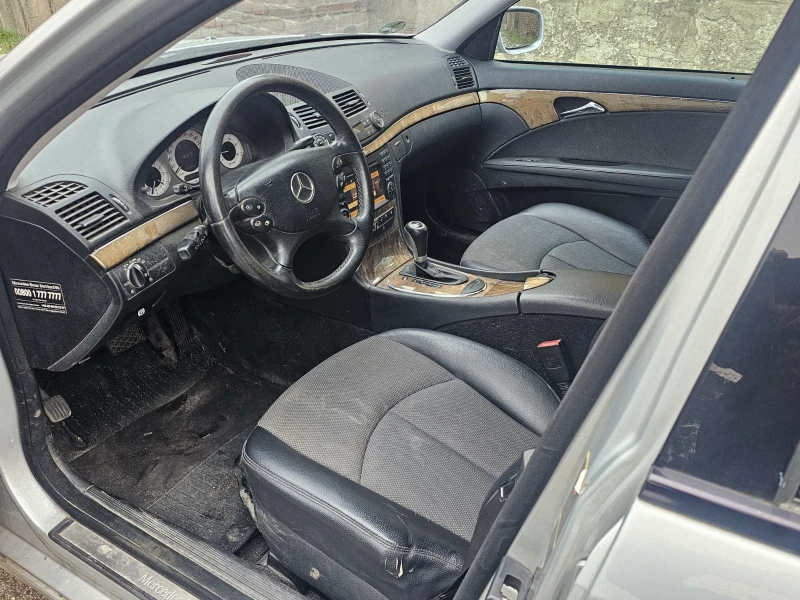 Mercedes-Benz E 220 2.2CDI AVANGARD, снимка 8 - Автомобили и джипове - 53195968