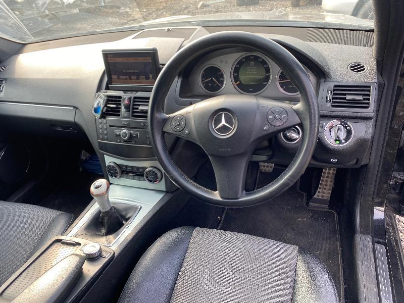 Mercedes-Benz C 220 AMG full exterior, снимка 7 - Автомобили и джипове - 28008238