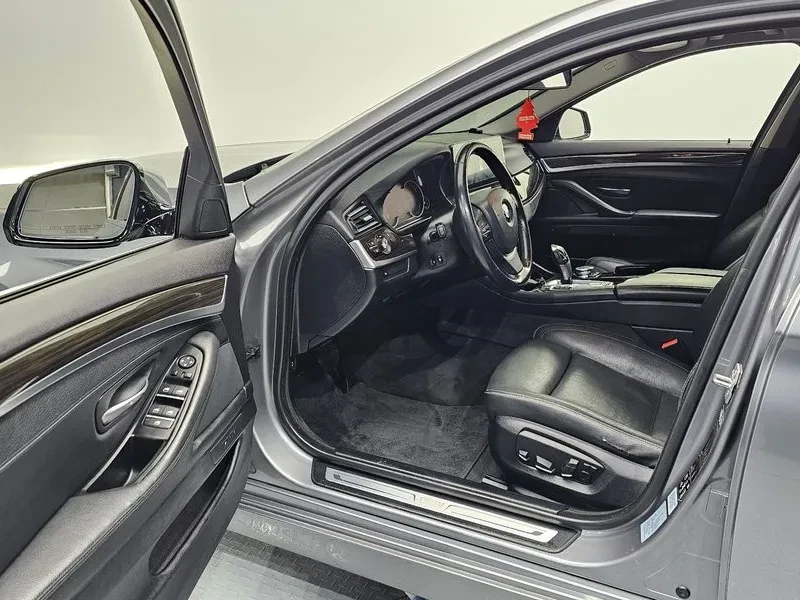BMW 520 d, снимка 10 - Автомобили и джипове - 55146035