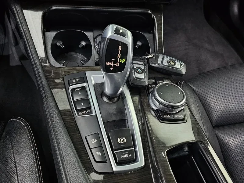 BMW 520 d, снимка 9 - Автомобили и джипове - 55146035