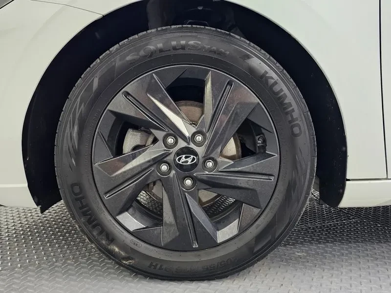 Hyundai Elantra | Mobile.bg � ����������� 5