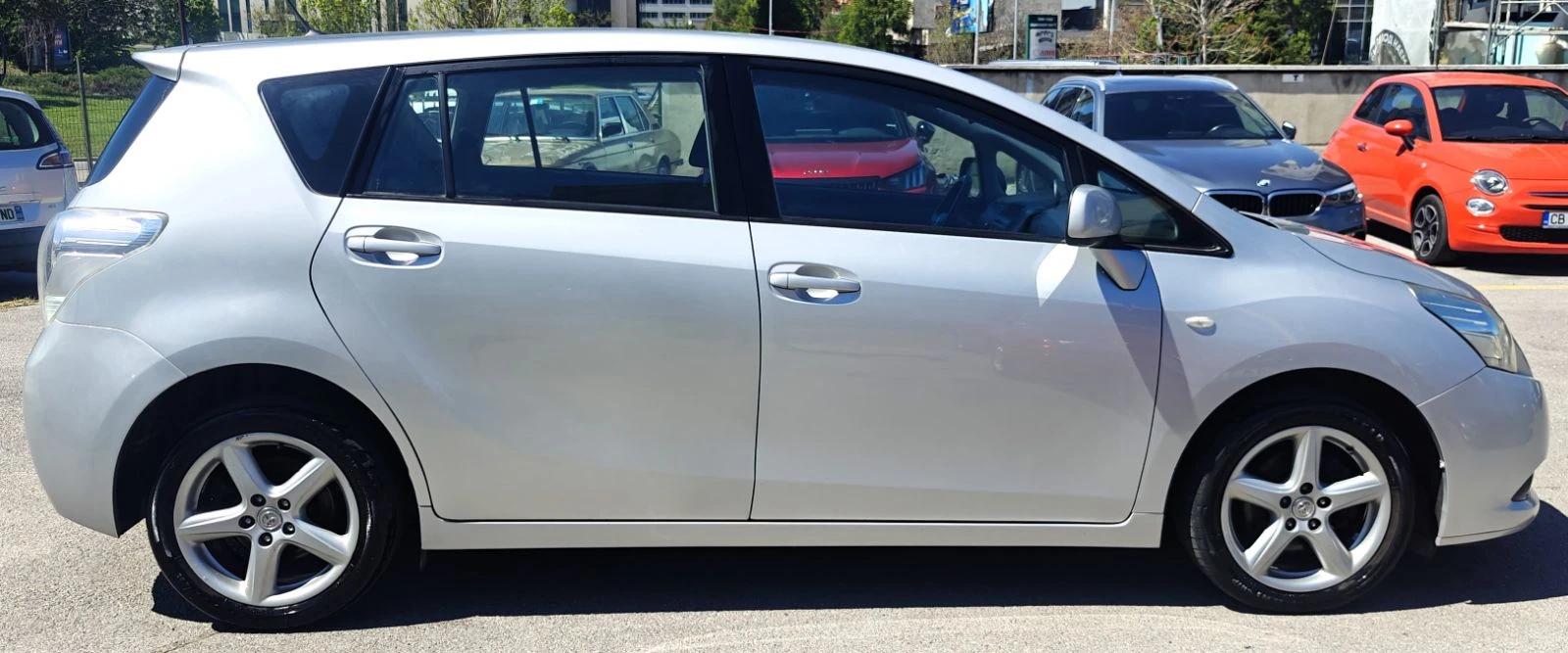 Toyota Verso 1.6i - изображение 8