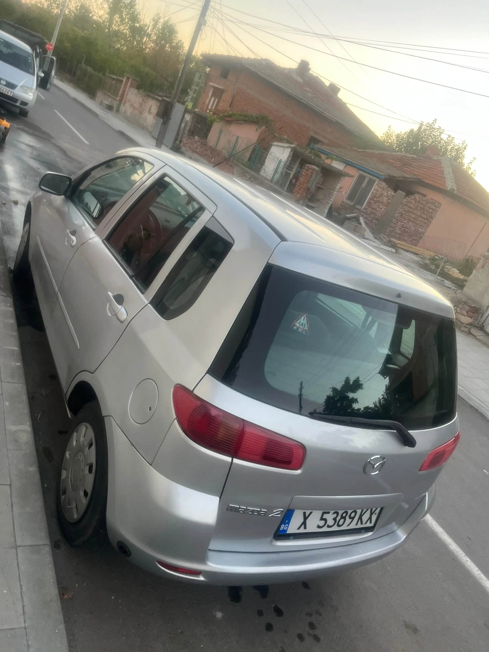 Mazda 2 1.4 газов инж - изображение 3