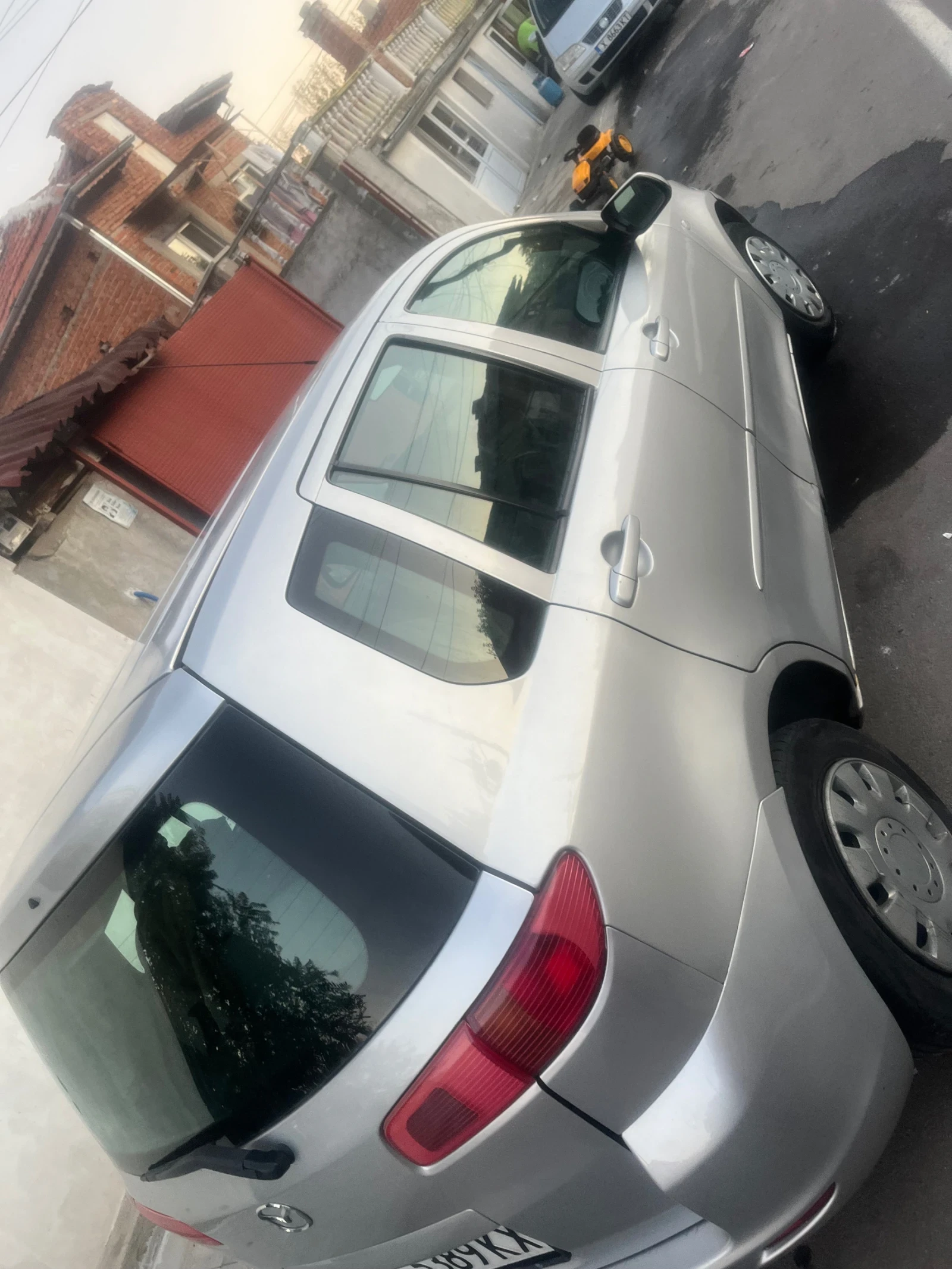 Mazda 2 1.4 газов инж - изображение 4