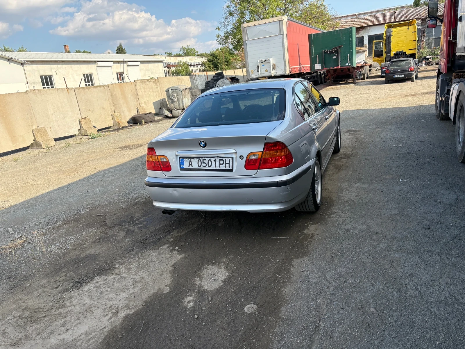 BMW 320  - изображение 10