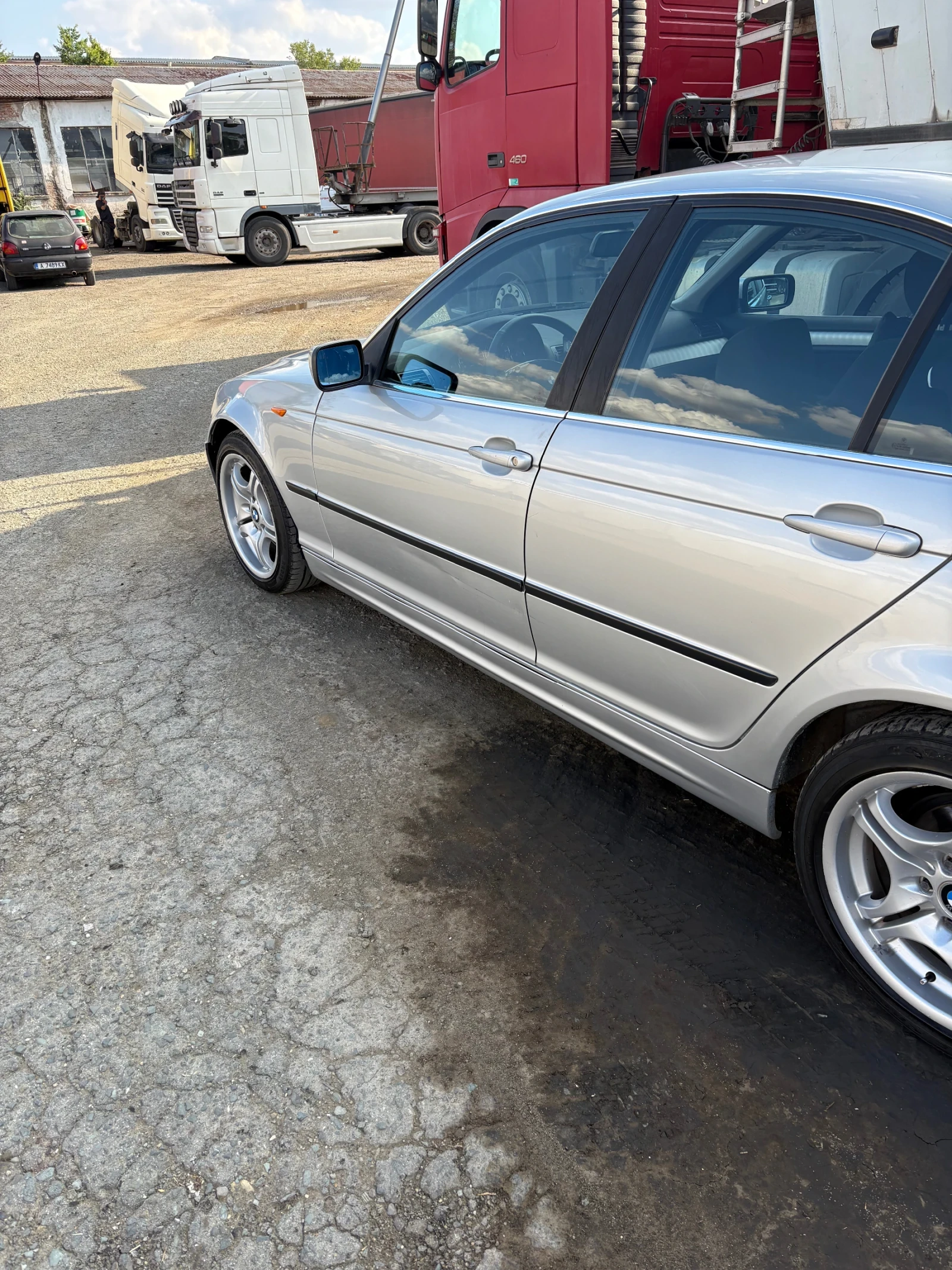 BMW 320  - изображение 8