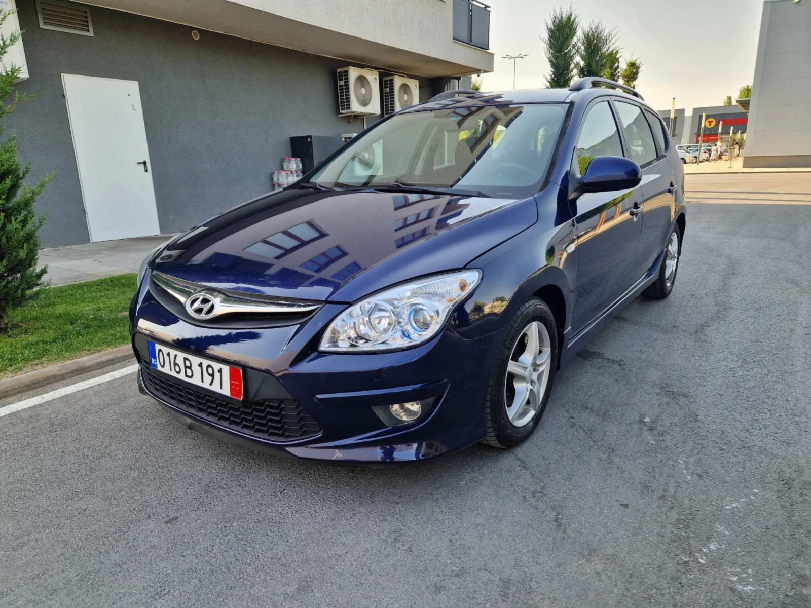 Hyundai I30 1.6 90 к.с. - изображение 2